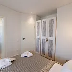 Hotel Crystal Waters Nikiana