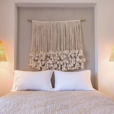 Crystal Waters نِكيانا