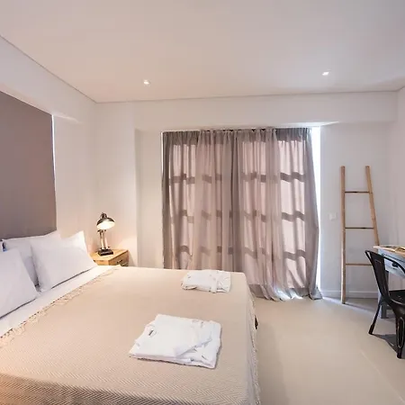 Crystal Waters فندق نِكيانا