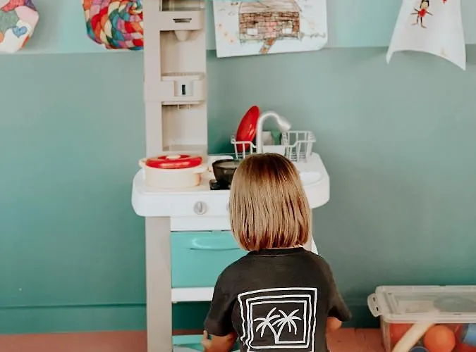 Hotel Crystal Waters Nikiana