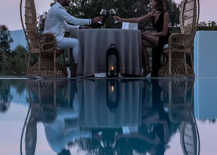 Hotel Crystal Waters Nikiana