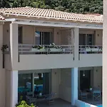 Crystal Waters 4* Никиана