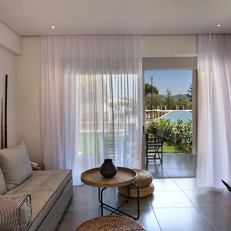 Crystal Waters 4*