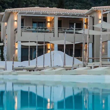 Crystal Waters 4* Никиана