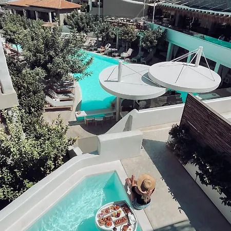 Crystal Waters 4* Никиана