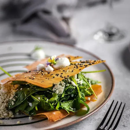 Crystal Waters 4* Nikiána