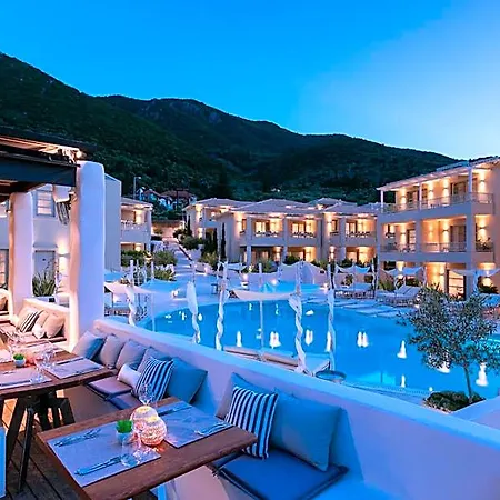 Szálloda Crystal Waters 4*