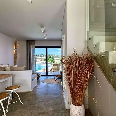 Crystal Waters 4*