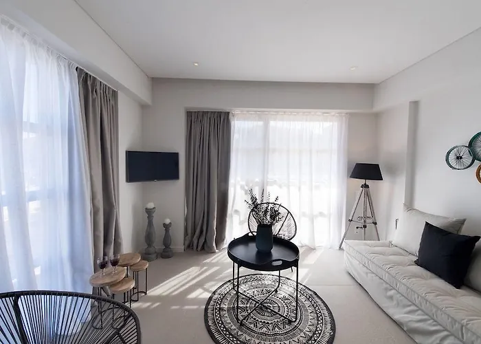 Crystal Waters Nikiana