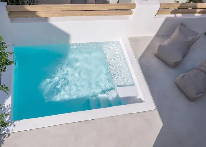 Hotel Crystal Waters 4*