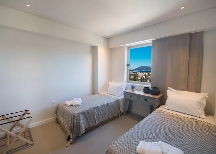 Hotel Crystal Waters Nikiana