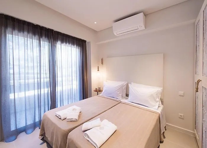 Crystal Waters 4* Nikiana