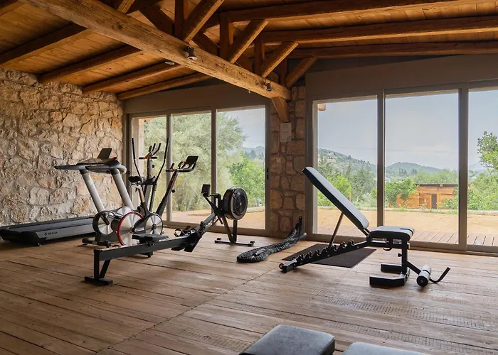 Hotel Crystal Waters Nikiana