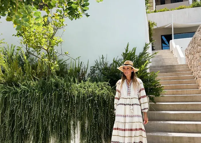 Crystal Waters 4* Nikiana